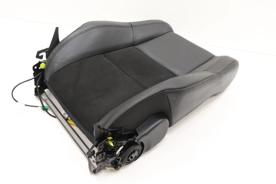 2019 - 2022 JEEP GRAND CHEROKEE WK FRONT RIGHT SEAT UPPER CUSHION OEM BLACK_KLX9 - Image 2 of 4