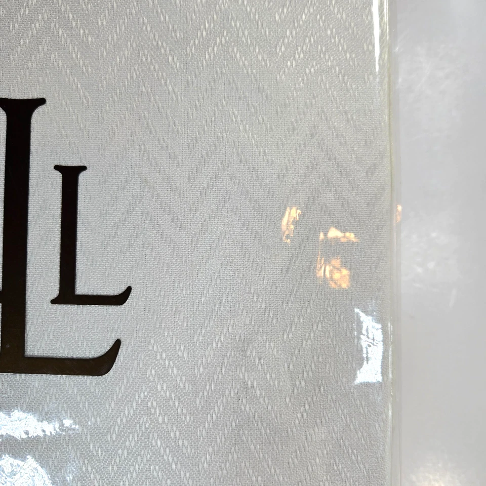 Lauren Ralph Lauren Basketweave/Kilimanjaro Mantel Blanco 70" Redondo Chevrons Foto 2 de 4