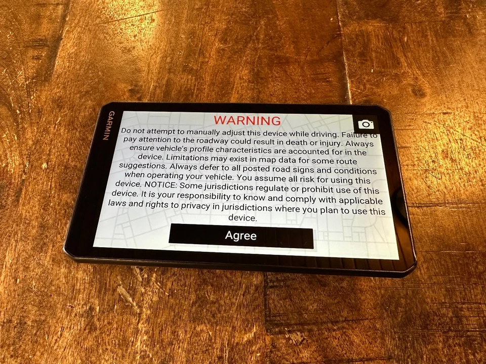 Garmin Dezl OTR710 7 inch GPS Truck Navigator G549 - Image 3 of 4