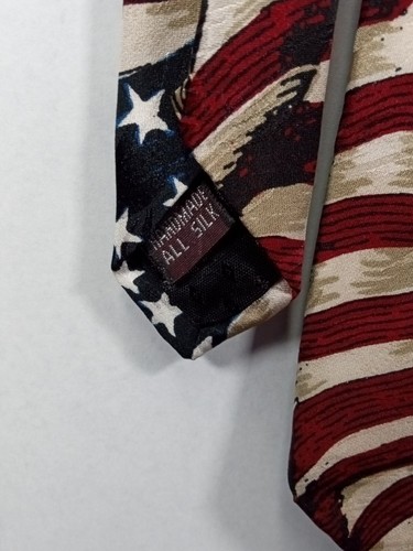 Museum Artifacts American Flag Novelty Silk Red White Blue Neck Tie Necktie - Picture 2 of 4