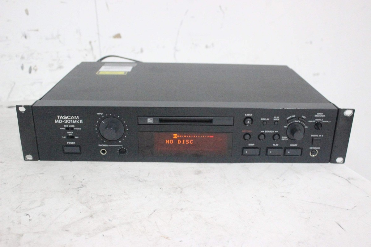TASCAM MD　301 MKII プロフェッショナル MDプレーヤー/デッキ MD-301mkII | MiniDisc Recorder | TASCAM | International Website