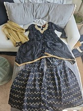 GORGEOUS Girls 3 Piece Black Shalwar Kameez - Size 7-9 Yrs