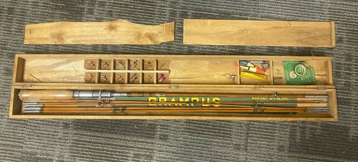 Vintage Grampus Kiraku & Co 6 Piece Split Bamboo Rod With Vintage Grampus Kiraku & Co 6 Piece Split Bamboo Rod With