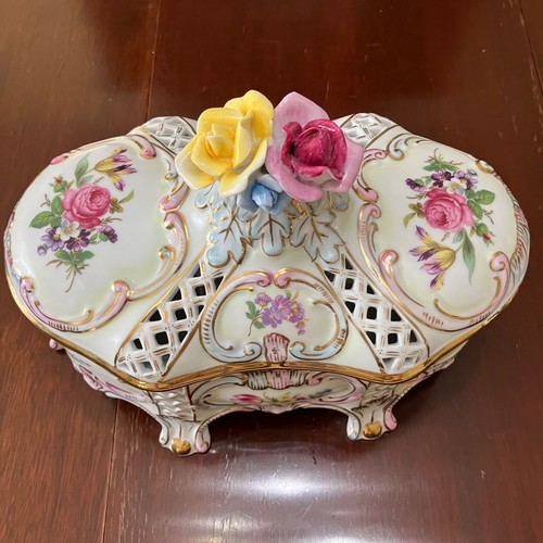 KPM Royal Berlin Porcelain Handpainted 3D Flowers Reticulated Bowl w/ Lid 11” L - Picture 6 of 24