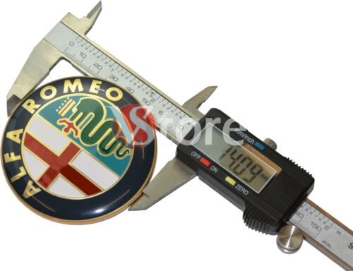 2 FREGI STEMMA ALFA ROMEO ORO LOGO 74mm COFANO ANTERIORE POSTERIORE EMBLEMA Gold - Picture 2 of 5