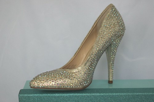 LAST ONE Betsey Johnson 7.5 Rhinestone Sparkle Champ Fab high heel shoes pumps - Picture 6 of 12