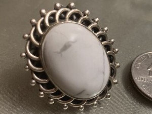Navajo White Buffalo /& Sterling Silver Ring Size 7.25
