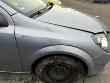 Opel Astra H original Kotflügel vorn rechts Z163 Lichtsilber Bj.2009 
