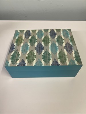 Leaf Pattern Topped Teal Jewelry Box