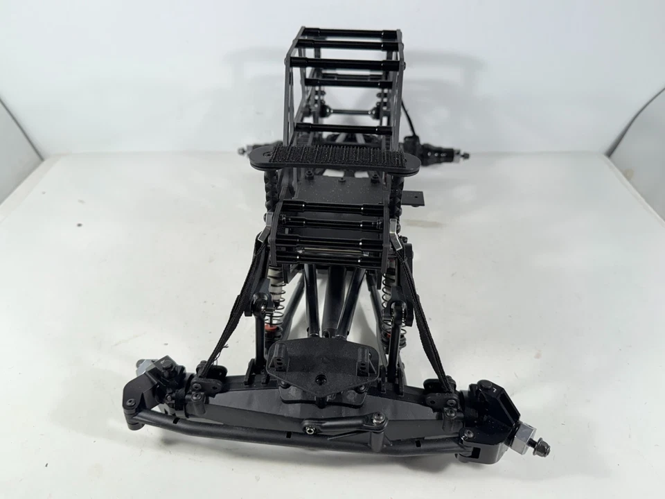 Losi 1/8 LMT TLR Tuned 4X4 Kit Monster Truck Assembled, See Images, Low Use - Image 2 of 4