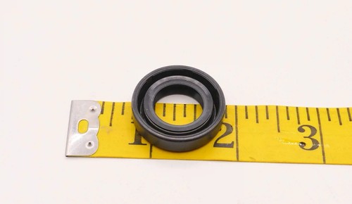 09500-16287 Universal Steering Box Double Lip Oil Seal 16 x 28 x 7 - Kubota - Picture 2 of 4