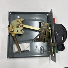 ALLEN BRADLEY 2100 CENTERLINE MCC BUCKET DISCONNECT LEVER 1494F SWITCH + FRAME