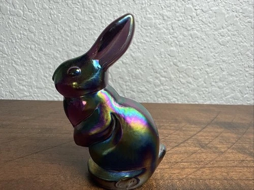 FENTON AMETHYST CARNIVAL GLASS MINI BUNNY RABBIT 2-3/4"