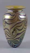 Robert Eickholt PULLED FEATHER SWIRL Iridescent Art Glass 8" Aurene Vase 2007