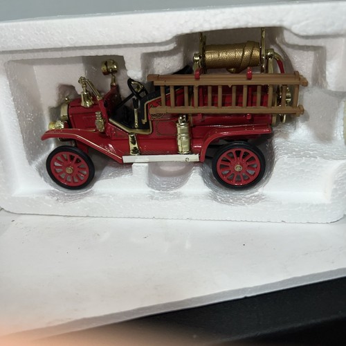 National Motor Museum Mint 1914 Ford Model T Fire Engine 1:32 Scale New