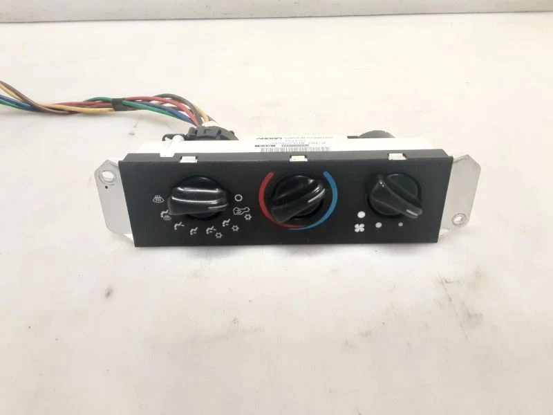 Painel de controle de temperatura aquecedor ventilador Jeep TJ Wrangler com CA P55056558AA 2005-2006 112518 - Imagem 3 de 4