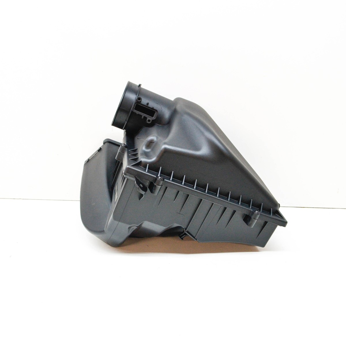 BMW 5 G30 Air Filter Box 8620473 13718620473 NEW GENUINE | eBay