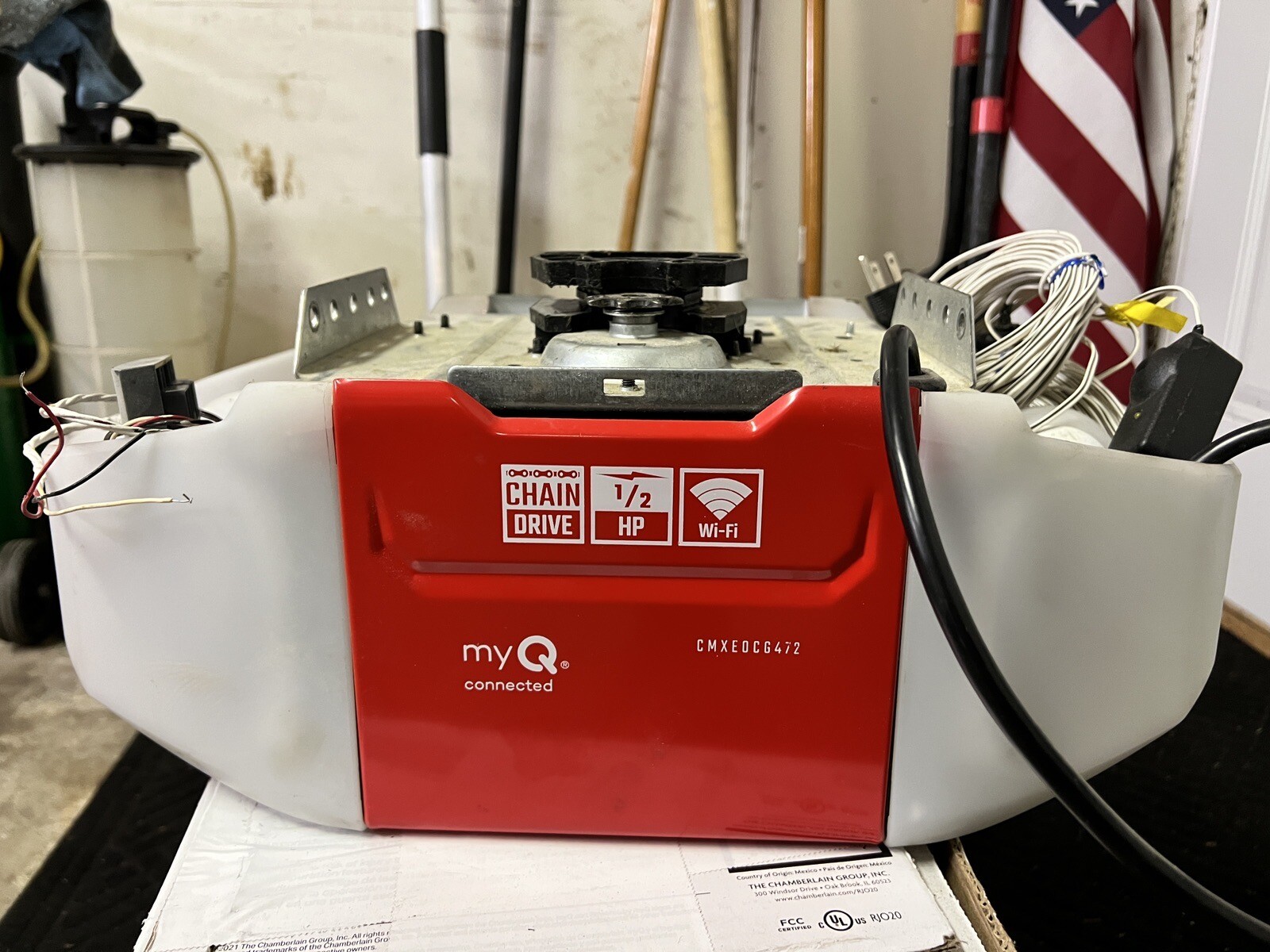 Craftsman CMXEOCG472 1/2 HP Garage Door Opener myQ Smartphone App