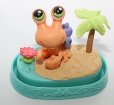 Littlest Pet Shop LPS HERMIT CRAB 352 and Magnetic Sandy Beach with palm tree