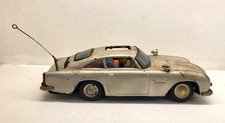 VINTAGE OLD TIN PLATE TOY CAR ASTON MARTIN 065 JAMES BOND 007 GILBERT RARE 1960