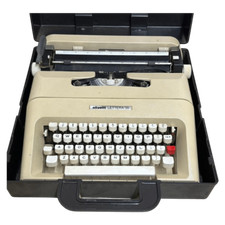 Olivetti Lettera 35 Manual Typewriter Vintage Made in Spain Works Retro thumbnail