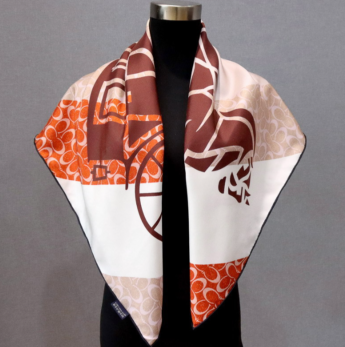 18 Momme Twill Silk Wrap Scarf 90x90cm Double Face Carriage Print Shawl