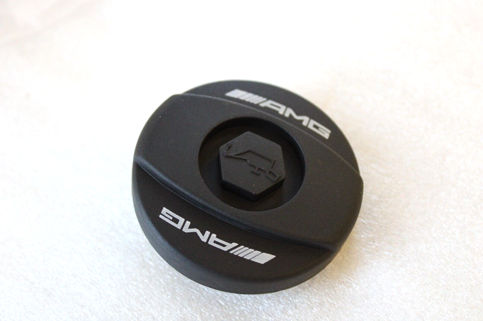 MercedesBenz C63 E63 S63 AMG 20072015 OEM NEW AMG Engine Oil Filler