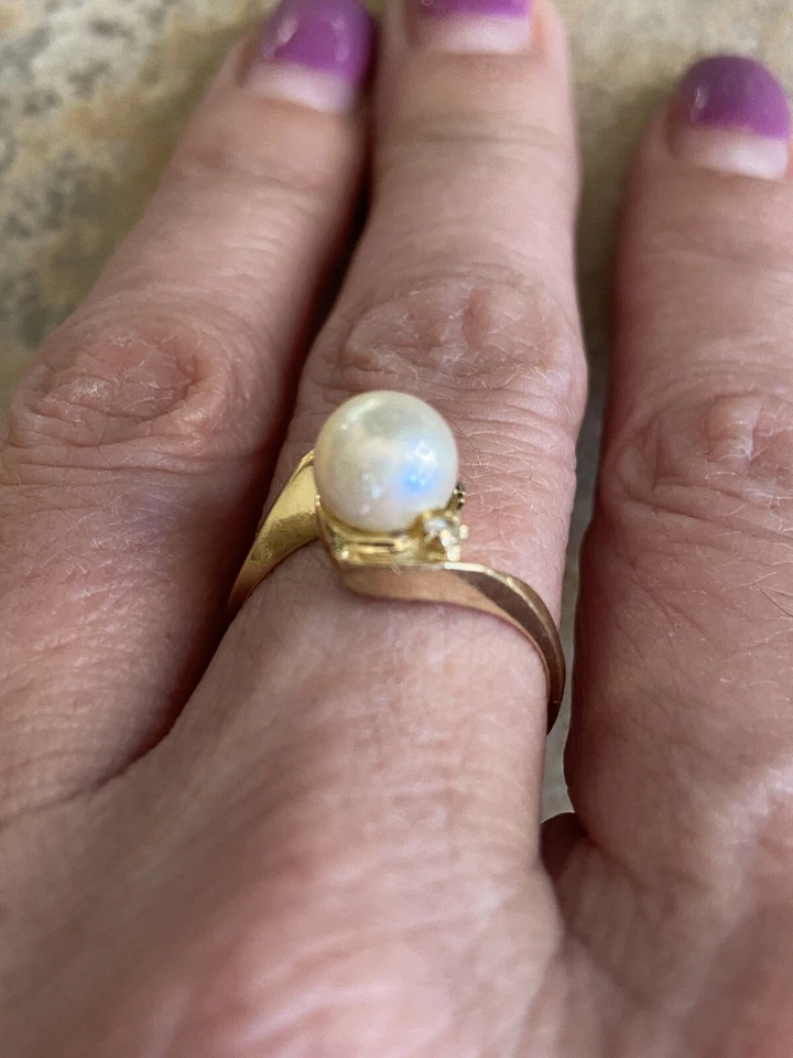 Винтажное кольцо из желтого золота 14 карат с жемчугом и бриллиантами размер 7 - Изображение 3 из 4