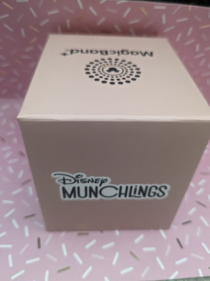 Disney Munchlings Magicband Plus LE 5400 Unlinked Minnie Disney World