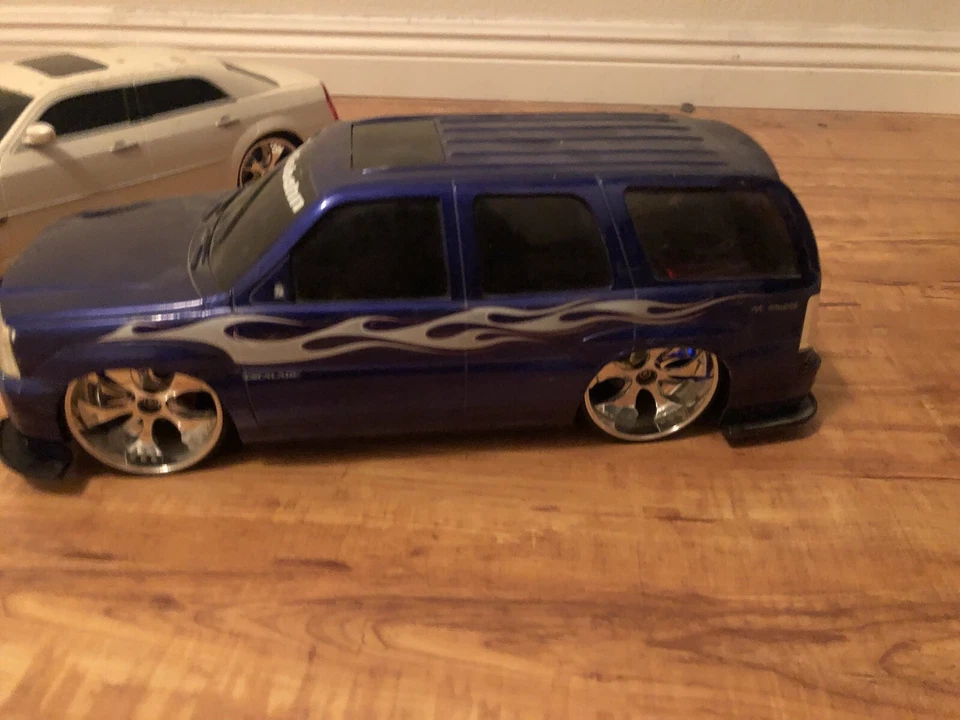 Rare Jada Dub City R/C: Cadillac Escalade - Chrysler 300C - Toyota Trueno AE86 - Image 4 of 4