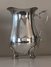 Vtg International Silver Co Silver Plated Water Pitcher W/ Ice Guard Footed 8"