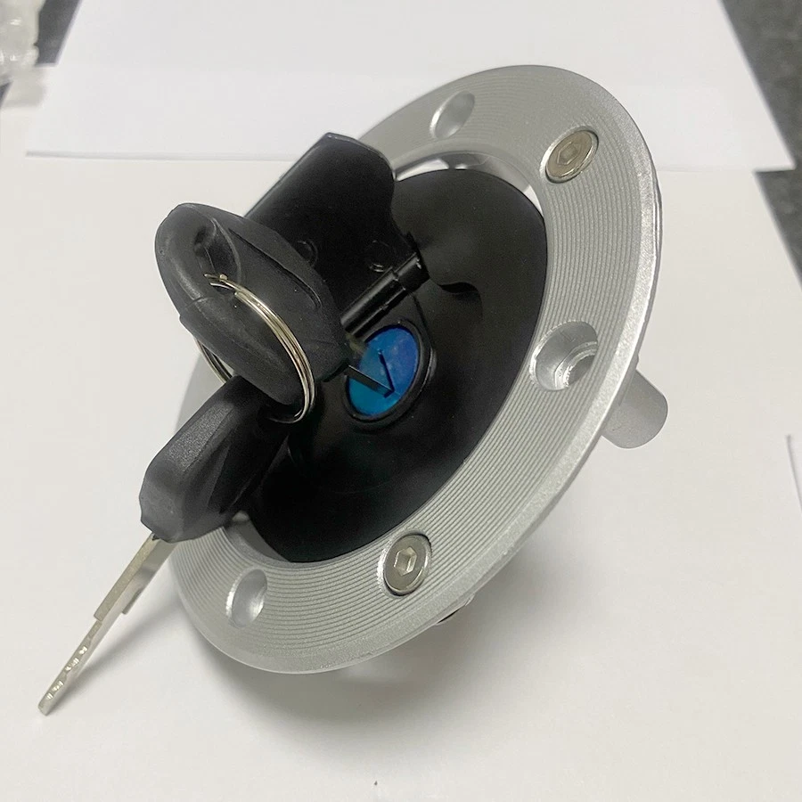 Fuel Gas Tank Cap With 2x Keys For 1997-2000 Suzuki Bandit-GSF-250 250 77A VS/S - Image 4 of 4