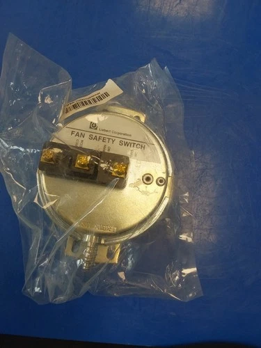 Emerson Liebert Fan Safety  Switch RFS-4400-053 Cleveland Controls P/N- 172296P1