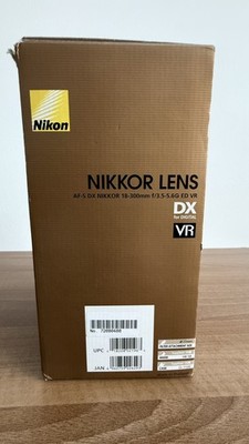 NIKON NIKKOR AF-S 18-300mm 1:3.5-5.6G ED DX VR OBJEKTIV - AFS 18-300mm - GUT