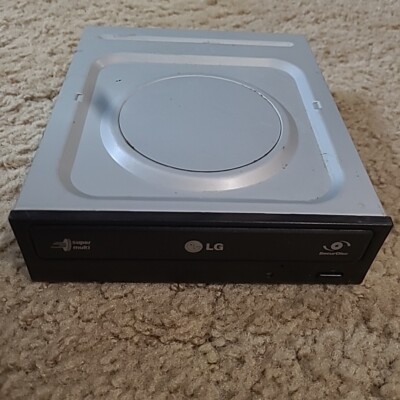 LG GH22NS30 SATA Super Multi DVD±RW ±R Dual Layer 22X Rewriter  - SATA Drive