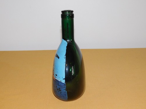 VINTAGE ART 8" HIGH HAND PAINTED OCEAN SEAGULL LIGHT HOUSE WINE BOTTLE **EMPTY** - Picture 6 of 11