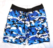 Pelagic Men's Fish All Over Camouflage Fishing Board Shorts Size 36 (A347) *READ
