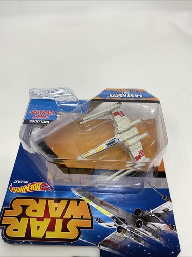 Star Wars Hot Wheels Diecast X-Wing Fighter Red 5 Mattel CGW67 - Picture 5 of 12