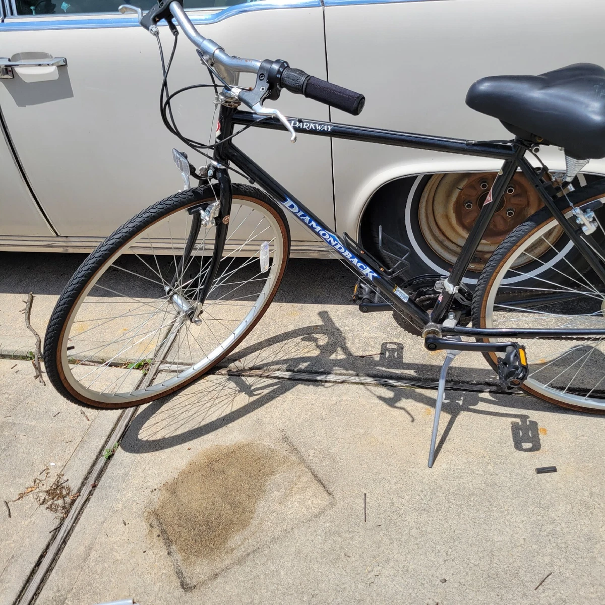 Older diamondback hotsell mountain bikes