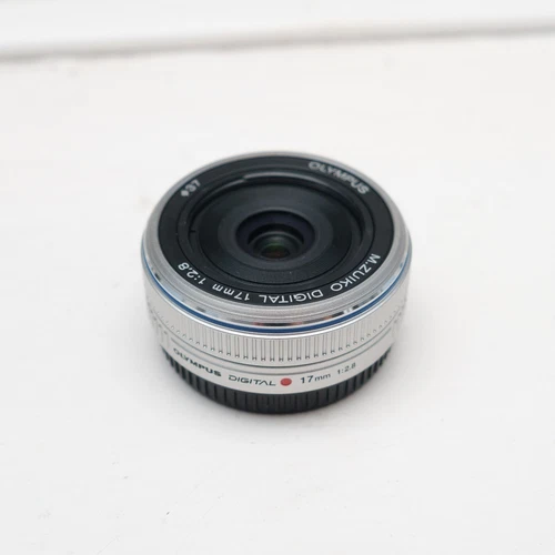 Olympus M.Zuiko Digital 17mm f/2.8 Pancake Micro Four Thirds M43 MFT Lens Silver - Picture 6 of 8