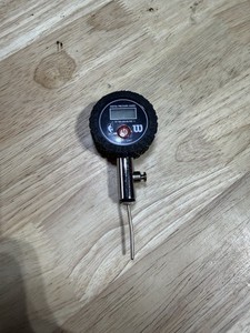 Wilson NBA Digital Basketball Pressure Gauge PSI BAR KPA LCD