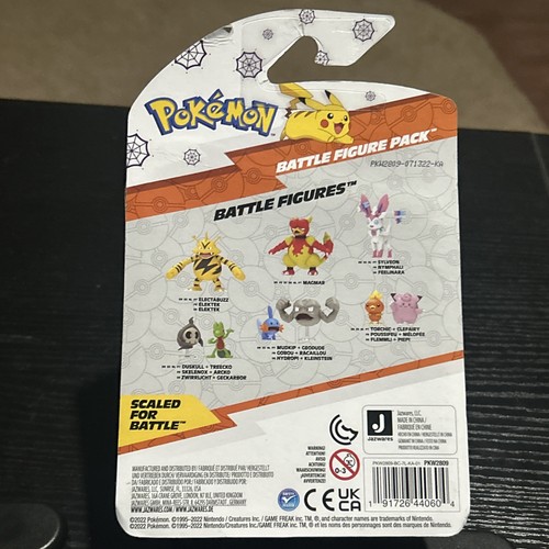 Pokemon Battle Figure - Halloween Squirtle & Mimikyu