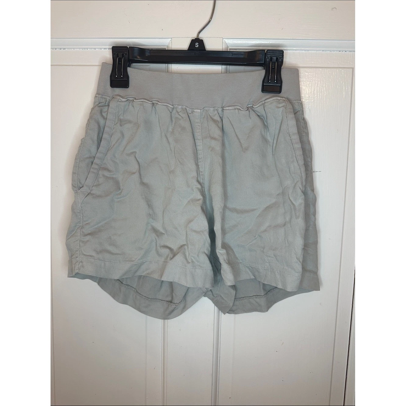 Faherty Light Gray Elastic-Waist Shorts size XS EUC