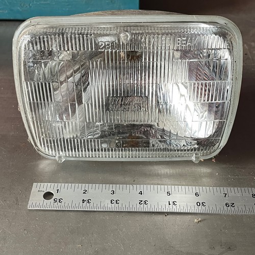 SYLVANIA H6054 Halogen Sealed Beam Headlight