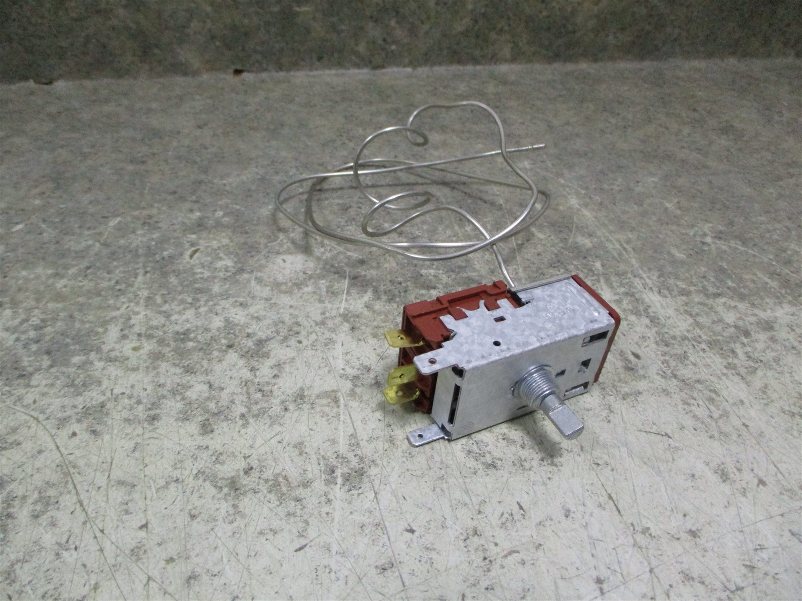 Thermostat Part # Efr780wm-t-blk-6com