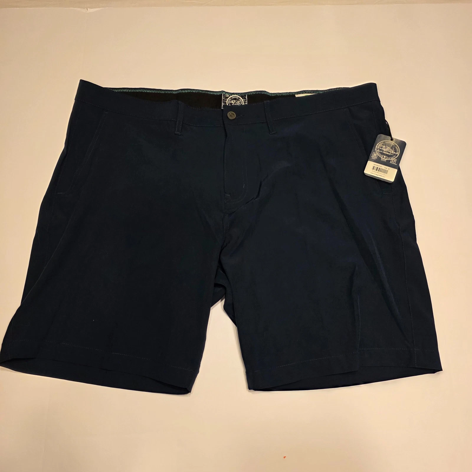 Vintage 1946 V46 Land & Sea Performance Quick-Dry Stretch Shorts Navy Mens 42