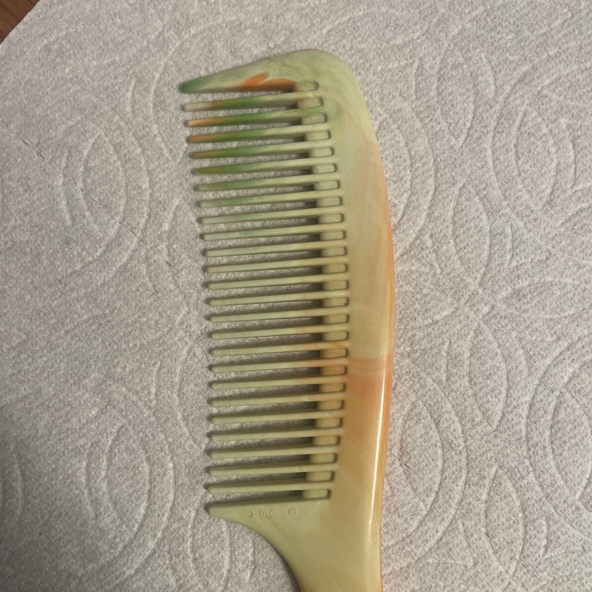 Beautiful Vintage 80’s Green and Black Hair Combs Vintage 80s Hair Comb: Green Leaves, Transparent Plastic - Etsy main image 3