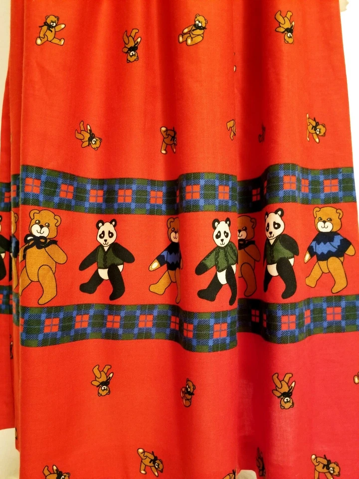 Falda Estampada Novedad Panda Oso Rojo De Colección Rara por Ojo de Águila - Talla 12 Foto 3 de 4