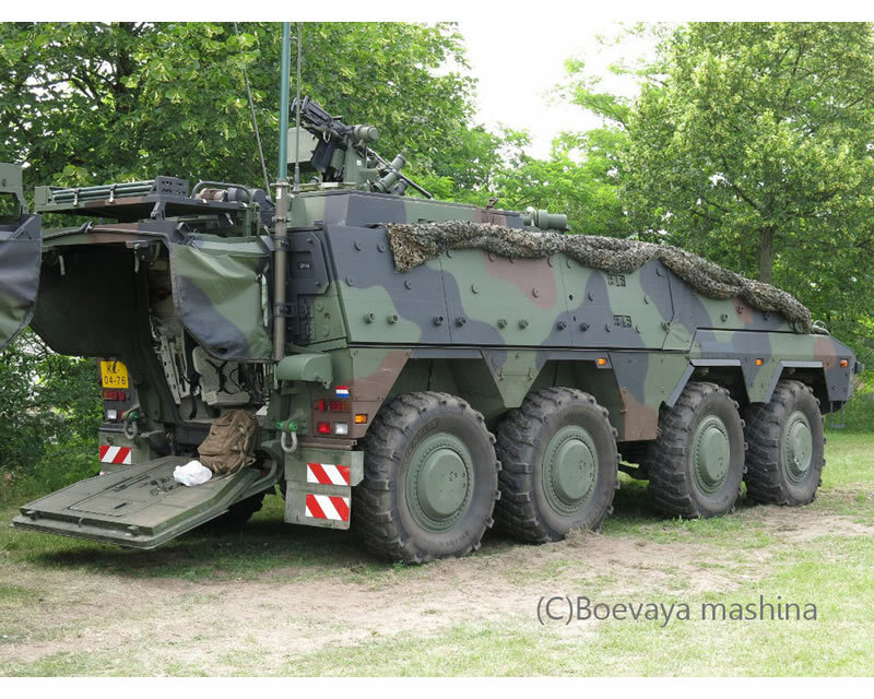 Revell 03283 GTK Boxer Command Post NL 1:72 modellismo