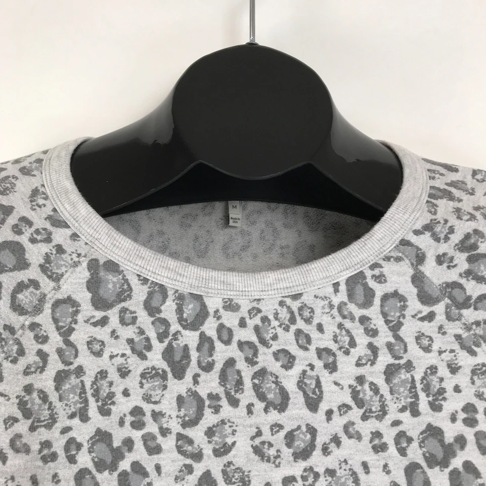 Sudadera para mujer Joie Annora estampado de leopardo talla mediana gris pulóver raglán Foto 2 de 4